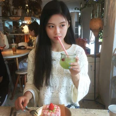 龙纹身的女鬼入镜